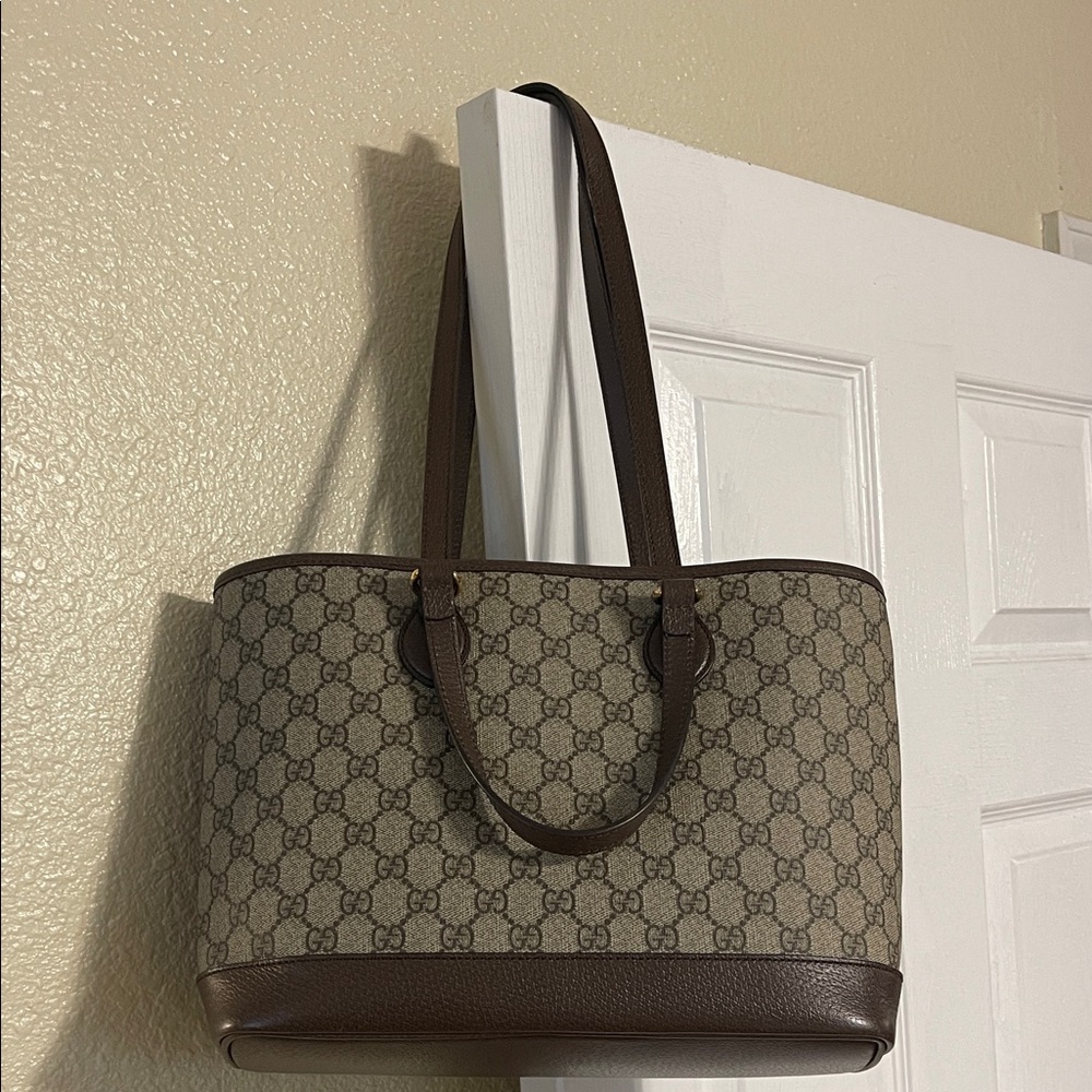 Gucci Supreme Brown Monogram Ophedia Tote Bag - Picture 5 of 16